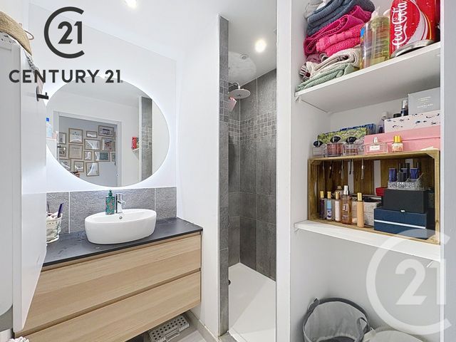 Appartement F3 à vendre - 3 pièces - 63.45 m2 - VILLENEUVE LES AVIGNON - 30 - LANGUEDOC-ROUSSILLON - Century 21 Saint Marc Immobilier