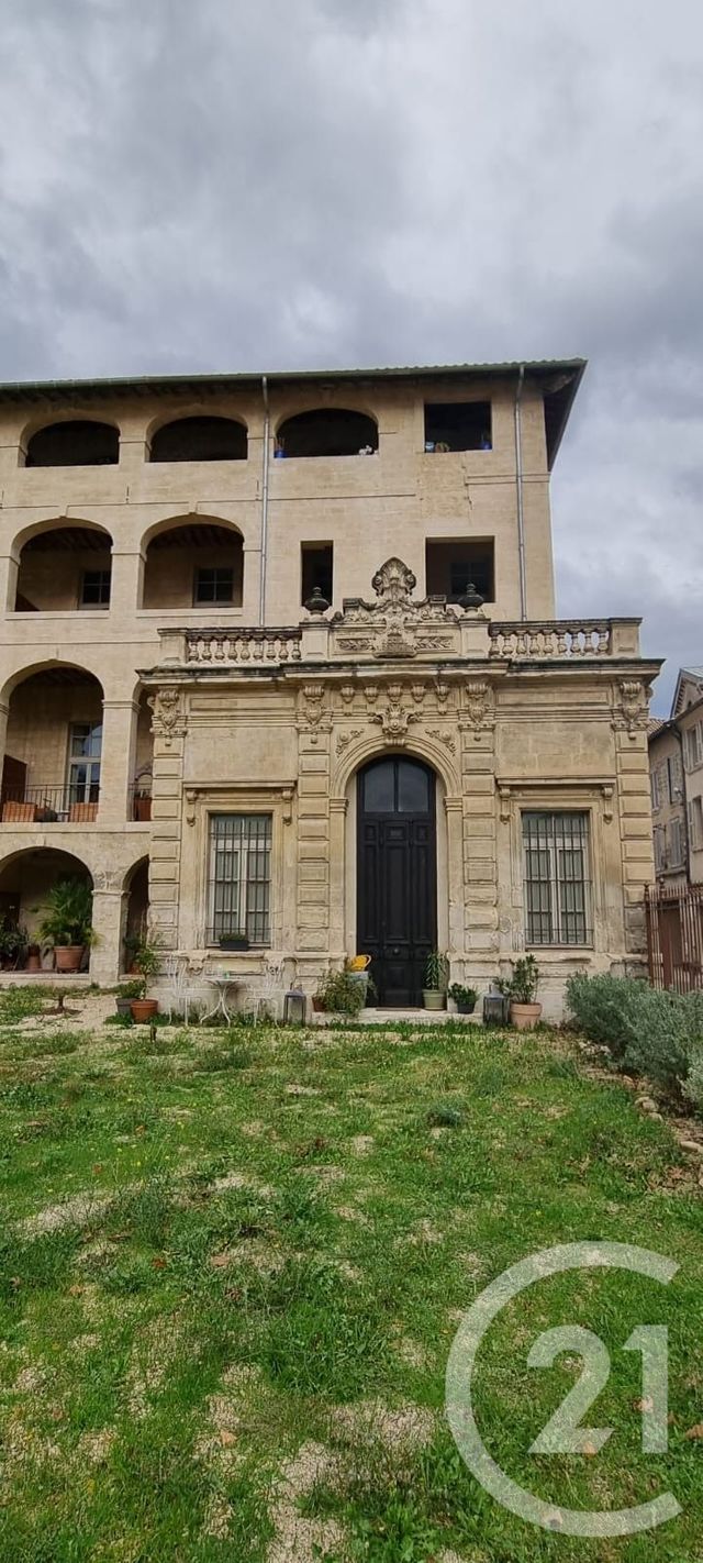 Appartement F4 à louer - 4 pièces - 75.0 m2 - AVIGNON - 84 - PROVENCE-ALPES-COTE-D-AZUR - Century 21 Saint Marc Immobilier