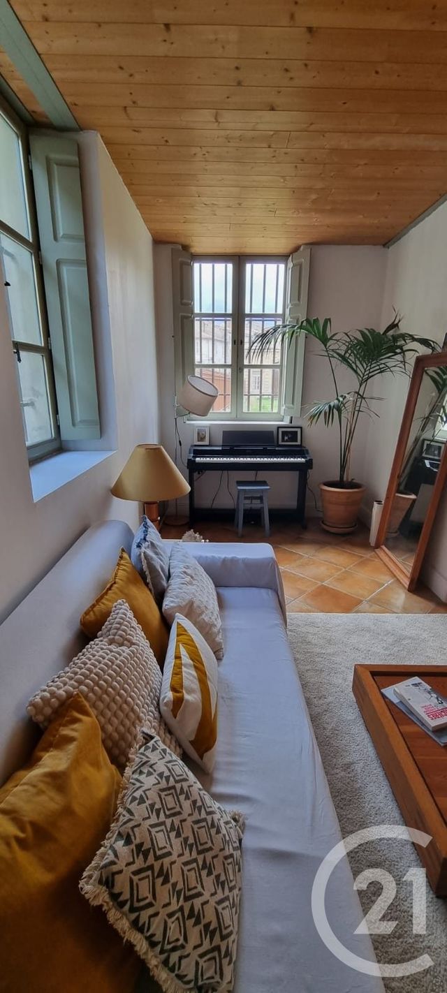 Appartement F4 à louer - 4 pièces - 75.0 m2 - AVIGNON - 84 - PROVENCE-ALPES-COTE-D-AZUR - Century 21 Saint Marc Immobilier