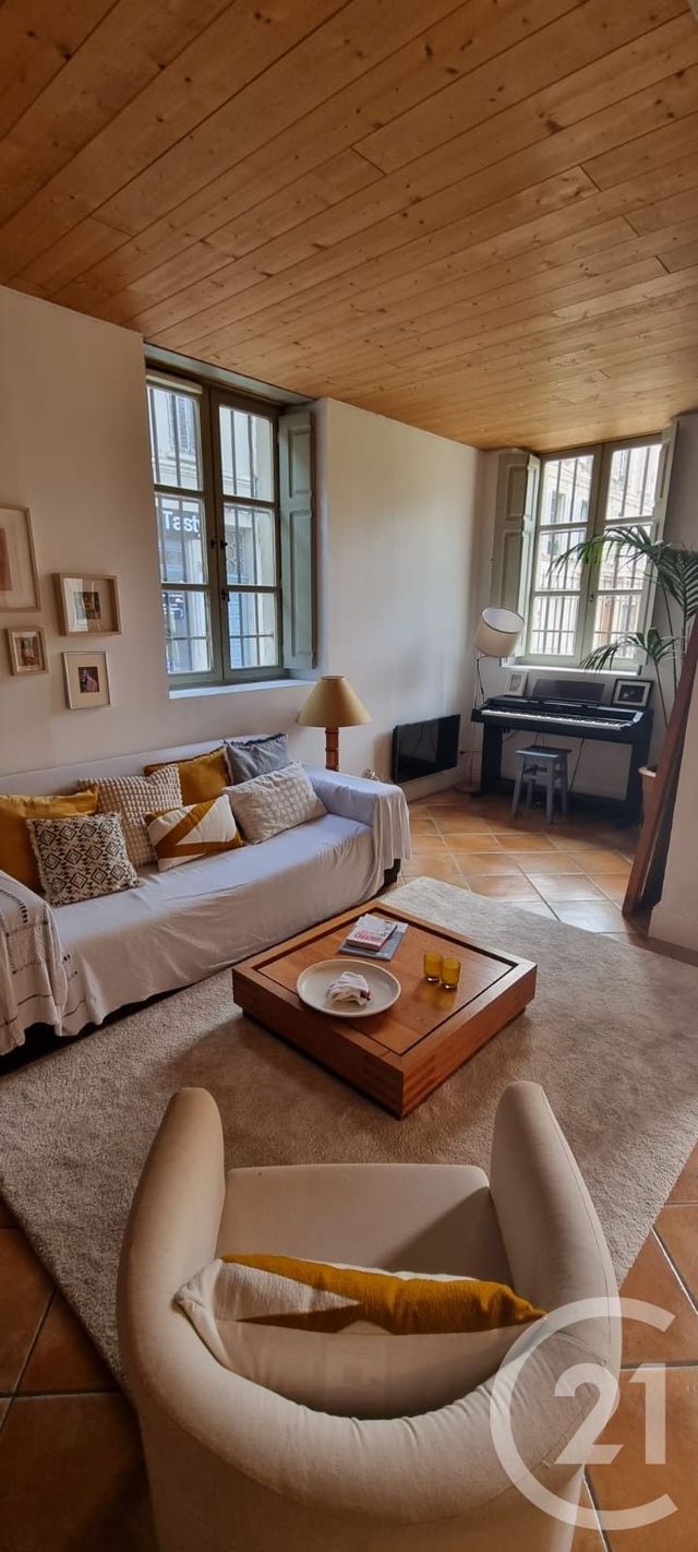Appartement F4 à louer - 4 pièces - 75.0 m2 - AVIGNON - 84 - PROVENCE-ALPES-COTE-D-AZUR - Century 21 Saint Marc Immobilier