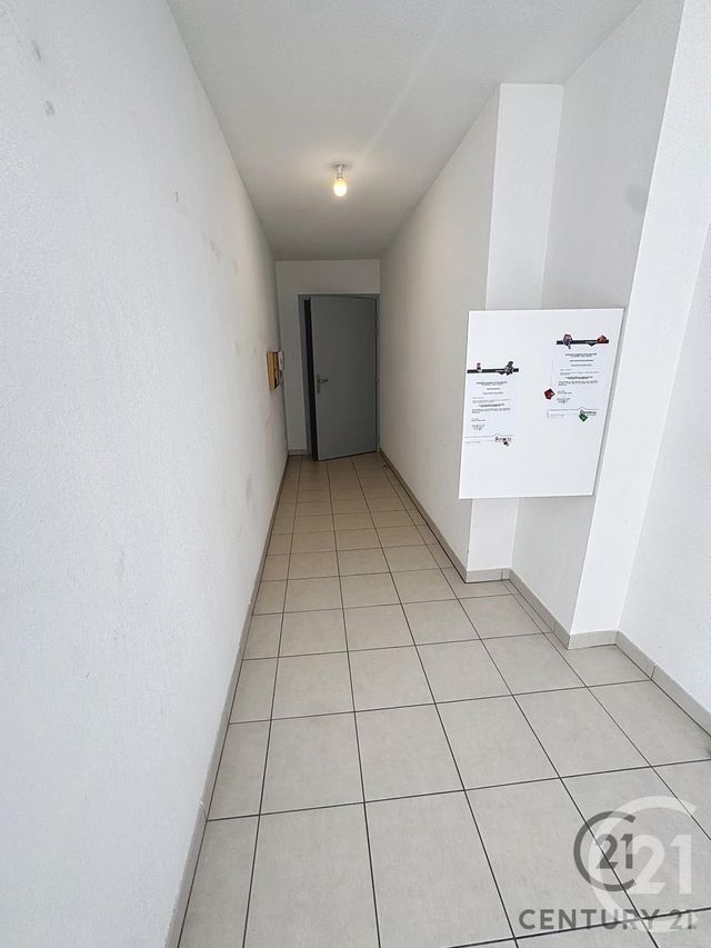 Afficher la photo en grand Appartement F3 à vendre - 3 pièces - 65.92 m2 - AVIGNON - 84 - PROVENCE-ALPES-COTE-D-AZUR - Century 21 Saint Marc Immobilier