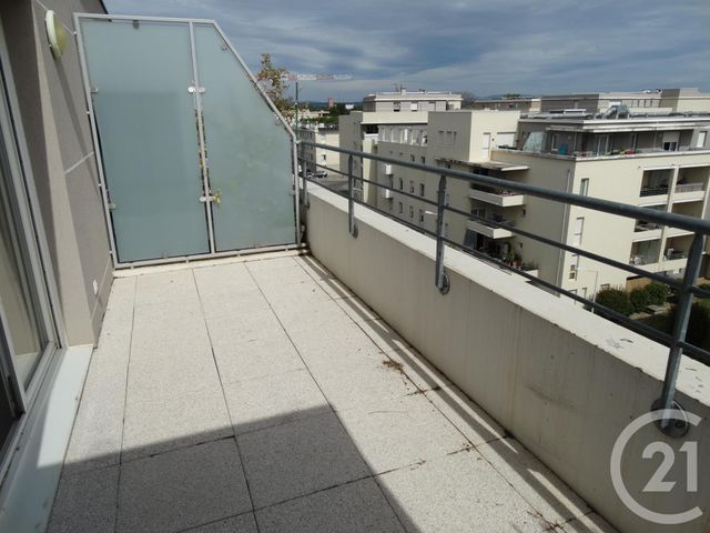 Afficher la photo en grand Appartement F3 à vendre - 3 pièces - 65.92 m2 - AVIGNON - 84 - PROVENCE-ALPES-COTE-D-AZUR - Century 21 Saint Marc Immobilier