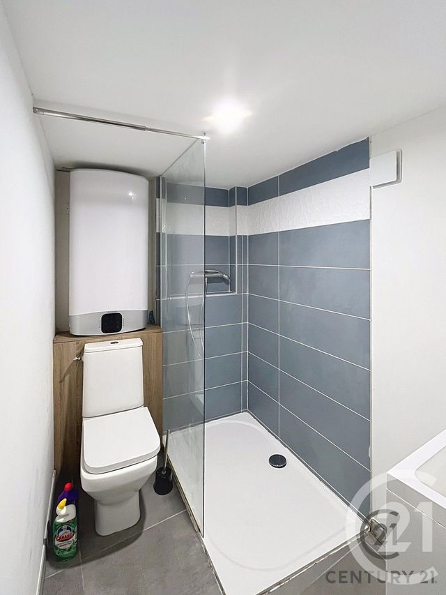 Appartement Studio à louer - 1 pièce - 20.0 m2 - AVIGNON - 84 - PROVENCE-ALPES-COTE-D-AZUR - Century 21 Saint Marc Immobilier