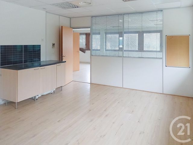entreprise à louer - 272.0 m2 - AVIGNON - 84 - PROVENCE-ALPES-COTE-D-AZUR - Century 21 Saint Marc Immobilier