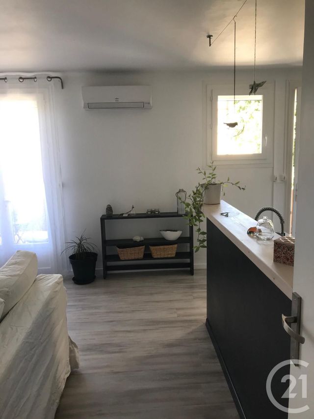 Appartement F3 à louer - 4 pièces - 68.0 m2 - AVIGNON - 84 - PROVENCE-ALPES-COTE-D-AZUR - Century 21 Saint Marc Immobilier