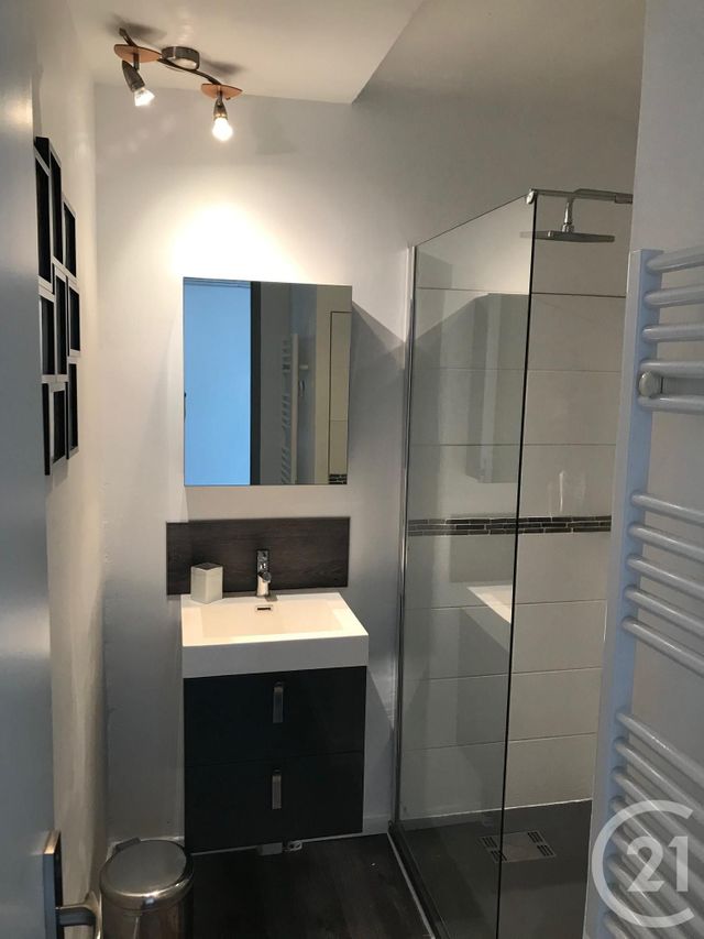 Appartement F3 à louer - 4 pièces - 68.0 m2 - AVIGNON - 84 - PROVENCE-ALPES-COTE-D-AZUR - Century 21 Saint Marc Immobilier