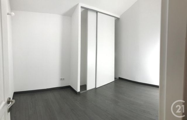 Appartement à louer - 3 pièces - 48.0 m2 - AVIGNON - 84 - PROVENCE-ALPES-COTE-D-AZUR - Century 21 Saint Marc Immobilier