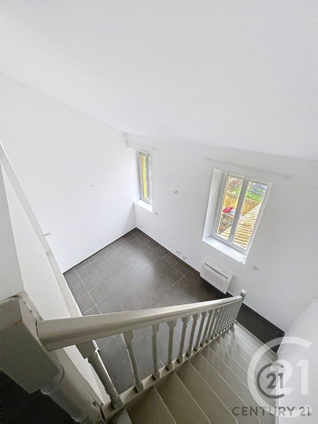 Appartement à louer - 3 pièces - 48.0 m2 - AVIGNON - 84 - PROVENCE-ALPES-COTE-D-AZUR - Century 21 Saint Marc Immobilier