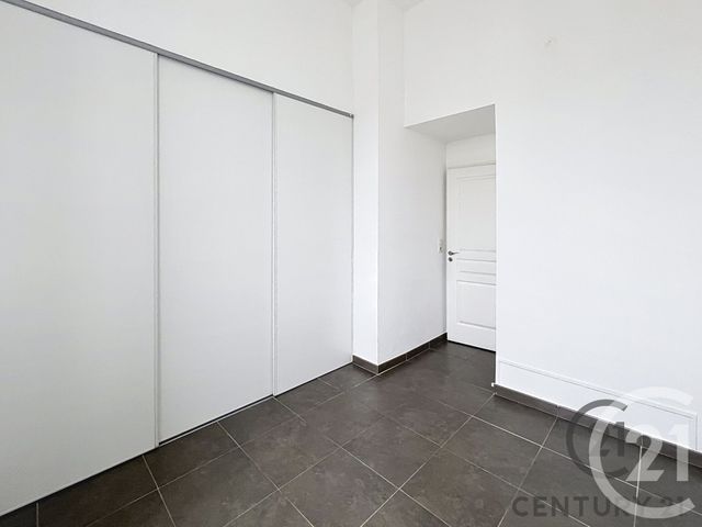 Appartement à louer - 3 pièces - 48.0 m2 - AVIGNON - 84 - PROVENCE-ALPES-COTE-D-AZUR - Century 21 Saint Marc Immobilier