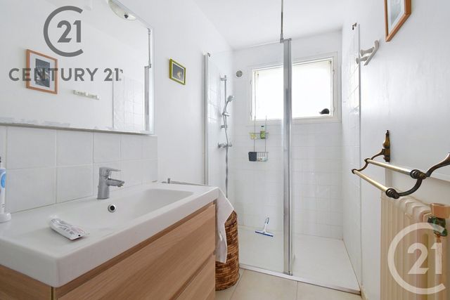 maison à vendre - 5 pièces - 137.0 m2 - LES ANGLES - 30 - LANGUEDOC-ROUSSILLON - Century 21 Saint Marc Immobilier