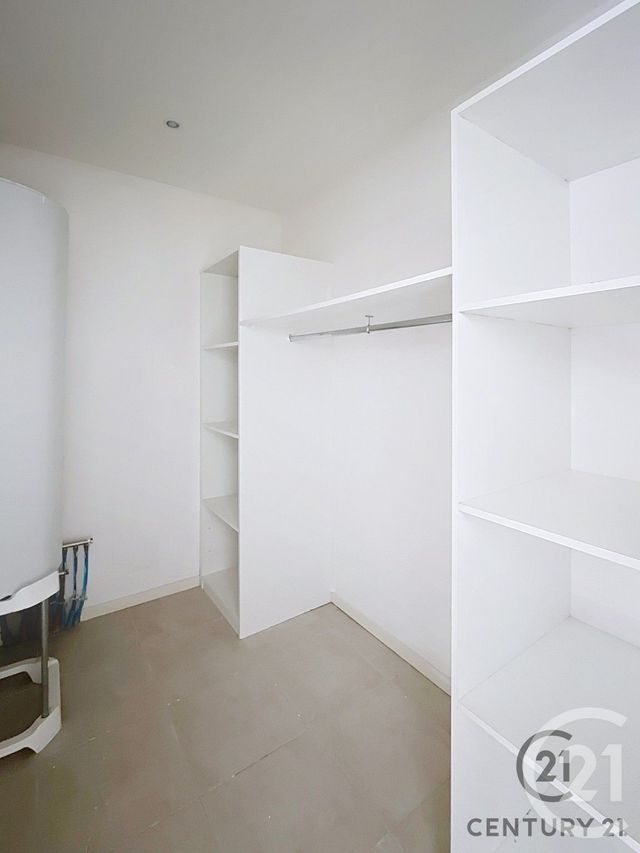 Appartement F3 à louer - 3 pièces - 89.0 m2 - TAVEL - 30 - LANGUEDOC-ROUSSILLON - Century 21 Saint Marc Immobilier