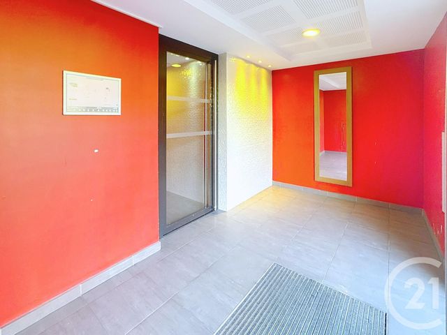 Appartement F3 à vendre - 3 pièces - 65.71 m2 - AVIGNON - 84 - PROVENCE-ALPES-COTE-D-AZUR - Century 21 Saint Marc Immobilier