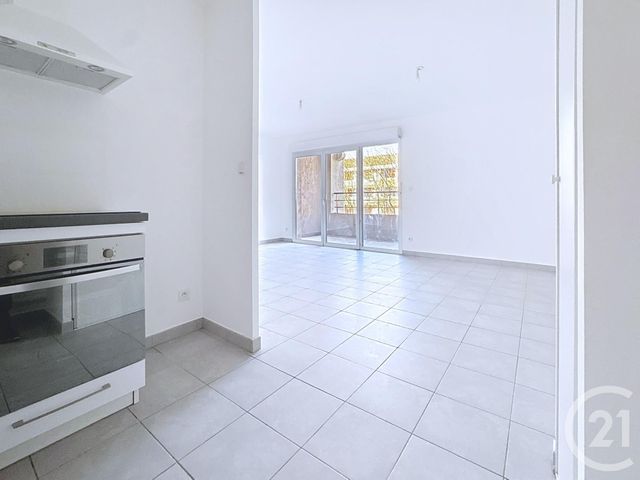 Appartement F3 à vendre - 3 pièces - 65.71 m2 - AVIGNON - 84 - PROVENCE-ALPES-COTE-D-AZUR - Century 21 Saint Marc Immobilier