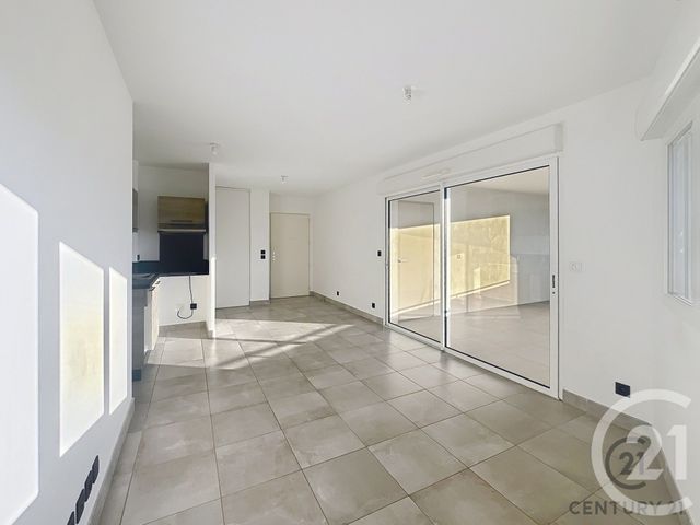 Appartement F2 à louer - 2 pièces - 45.4 m2 - AVIGNON - 84 - PROVENCE-ALPES-COTE-D-AZUR - Century 21 Saint Marc Immobilier