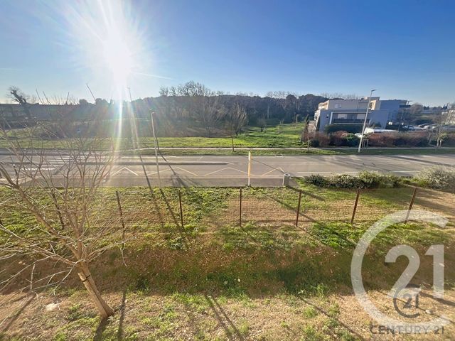 Appartement F2 à louer - 2 pièces - 45.4 m2 - AVIGNON - 84 - PROVENCE-ALPES-COTE-D-AZUR - Century 21 Saint Marc Immobilier