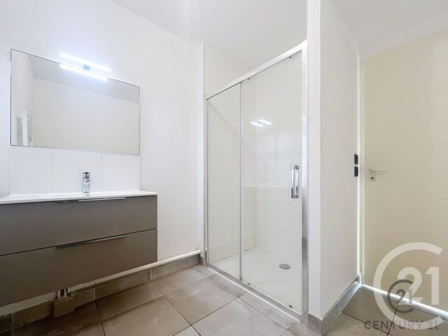 Appartement F2 à louer - 2 pièces - 45.4 m2 - AVIGNON - 84 - PROVENCE-ALPES-COTE-D-AZUR - Century 21 Saint Marc Immobilier