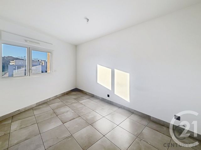 Appartement F2 à louer - 2 pièces - 45.4 m2 - AVIGNON - 84 - PROVENCE-ALPES-COTE-D-AZUR - Century 21 Saint Marc Immobilier