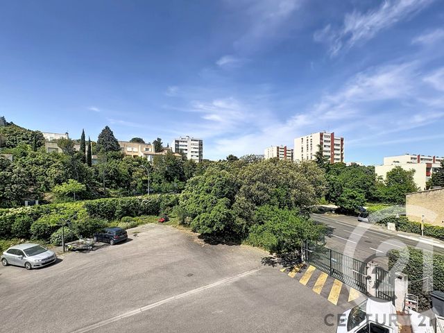 Appartement F4 à louer - 4 pièces - 71.89 m2 - VILLENEUVE LES AVIGNON - 30 - LANGUEDOC-ROUSSILLON - Century 21 Saint Marc Immobilier