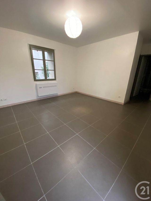 Appartement F2 à louer - 2 pièces - 41.43 m2 - VILLENEUVE LES AVIGNON - 30 - LANGUEDOC-ROUSSILLON - Century 21 Saint Marc Immobilier
