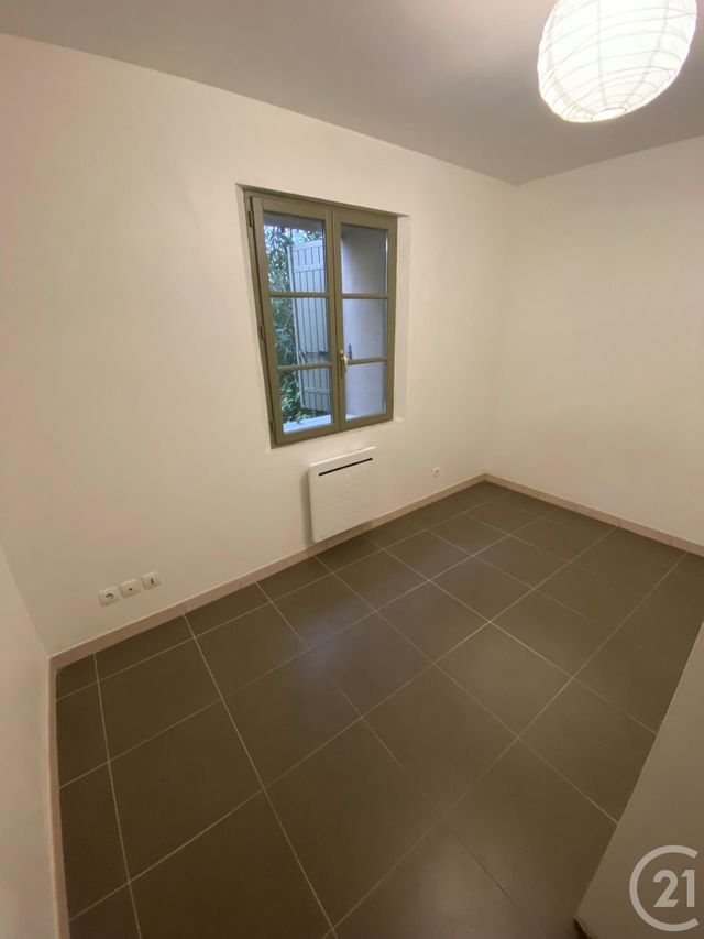 Appartement F2 à louer - 2 pièces - 41.43 m2 - VILLENEUVE LES AVIGNON - 30 - LANGUEDOC-ROUSSILLON - Century 21 Saint Marc Immobilier