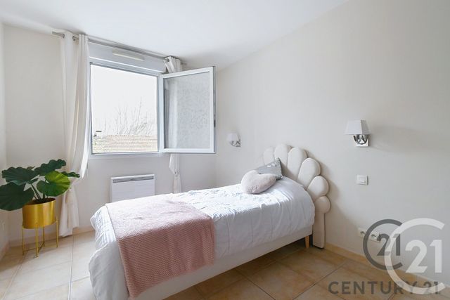 Appartement F3 à vendre - 3 pièces - 66.0 m2 - AVIGNON - 84 - PROVENCE-ALPES-COTE-D-AZUR - Century 21 Saint Marc Immobilier