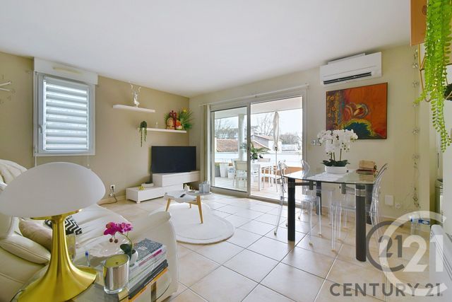 Appartement F3 à vendre - 3 pièces - 66.0 m2 - AVIGNON - 84 - PROVENCE-ALPES-COTE-D-AZUR - Century 21 Saint Marc Immobilier