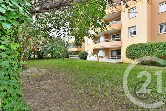 Appartement F3 à vendre - 3 pièces - 66.0 m2 - AVIGNON - 84 - PROVENCE-ALPES-COTE-D-AZUR - Century 21 Saint Marc Immobilier