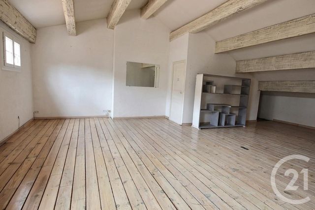 Appartement T1 à louer - 2 pièces - 48.0 m2 - AVIGNON - 84 - PROVENCE-ALPES-COTE-D-AZUR - Century 21 Saint Marc Immobilier