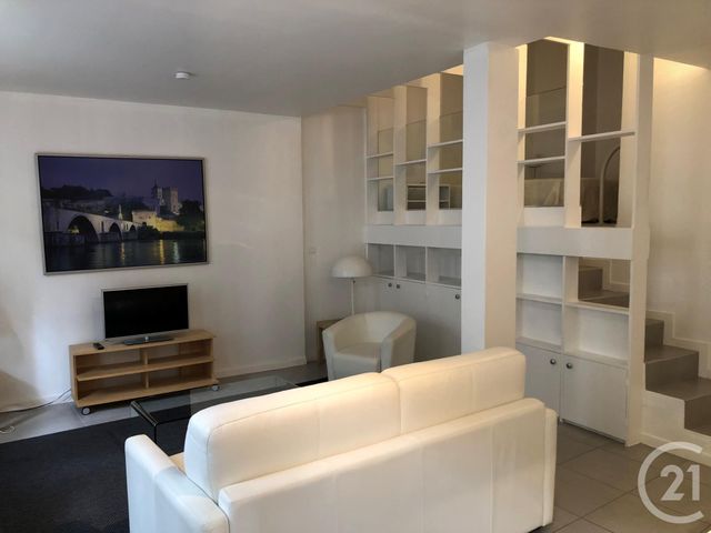 Appartement F1 à louer - 2 pièces - 41.0 m2 - AVIGNON - 84 - PROVENCE-ALPES-COTE-D-AZUR - Century 21 Saint Marc Immobilier