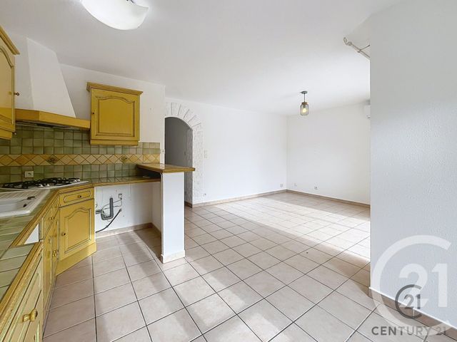 Appartement T2 à louer - 2 pièces - 46.0 m2 - LES ANGLES - 30 - LANGUEDOC-ROUSSILLON - Century 21 Saint Marc Immobilier