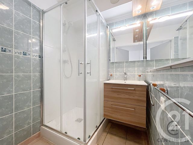 Appartement T2 à louer - 2 pièces - 46.0 m2 - LES ANGLES - 30 - LANGUEDOC-ROUSSILLON - Century 21 Saint Marc Immobilier