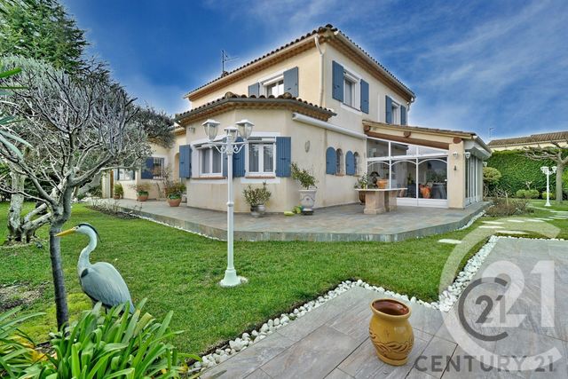 maison à vendre - 9 pièces - 245.0 m2 - ROCHEFORT DU GARD - 30 - LANGUEDOC-ROUSSILLON - Century 21 Saint Marc Immobilier