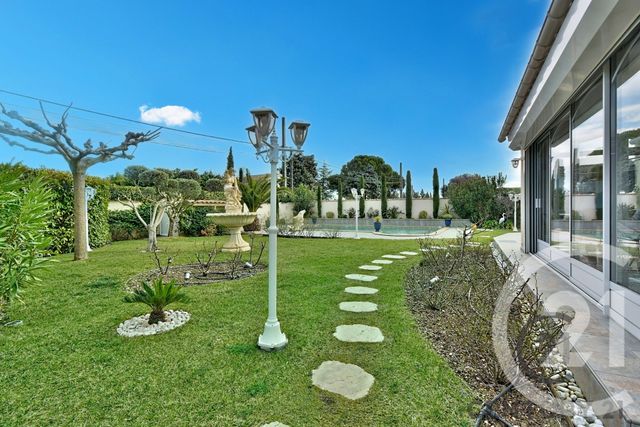 maison à vendre - 9 pièces - 245.0 m2 - ROCHEFORT DU GARD - 30 - LANGUEDOC-ROUSSILLON - Century 21 Saint Marc Immobilier
