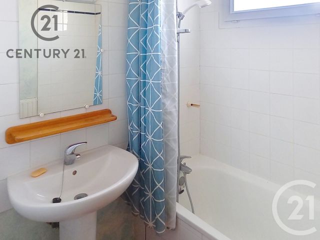 Appartement F3 à louer - 3 pièces - 70.8 m2 - AVIGNON - 84 - PROVENCE-ALPES-COTE-D-AZUR - Century 21 Saint Marc Immobilier