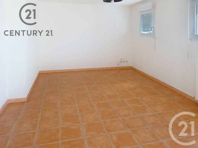 Appartement F3 à louer - 3 pièces - 70.8 m2 - AVIGNON - 84 - PROVENCE-ALPES-COTE-D-AZUR - Century 21 Saint Marc Immobilier