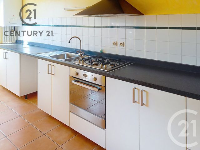 Appartement F3 à louer - 3 pièces - 70.8 m2 - AVIGNON - 84 - PROVENCE-ALPES-COTE-D-AZUR - Century 21 Saint Marc Immobilier