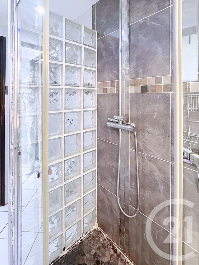 Appartement F2 bis à vendre - 2 pièces - 42.43 m2 - AVIGNON - 84 - PROVENCE-ALPES-COTE-D-AZUR - Century 21 Saint Marc Immobilier