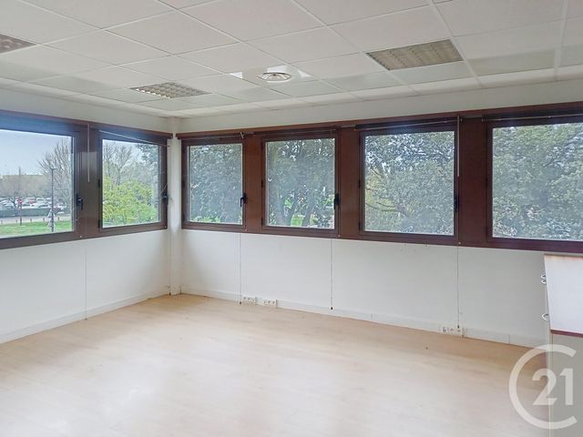 Appartement à louer - 10 pièces - 272.0 m2 - AVIGNON - 84 - PROVENCE-ALPES-COTE-D-AZUR - Century 21 Saint Marc Immobilier