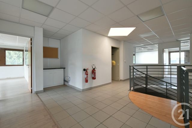 Appartement à louer - 10 pièces - 272.0 m2 - AVIGNON - 84 - PROVENCE-ALPES-COTE-D-AZUR - Century 21 Saint Marc Immobilier
