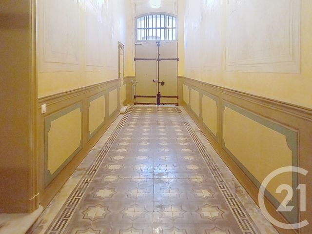 Appartement à louer - 3 pièces - 64.52 m2 - AVIGNON - 84 - PROVENCE-ALPES-COTE-D-AZUR - Century 21 Saint Marc Immobilier