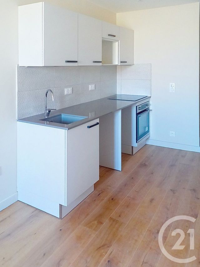 Appartement F2 bis à louer - 3 pièces - 64.52 m2 - AVIGNON - 84 - PROVENCE-ALPES-COTE-D-AZUR - Century 21 Saint Marc Immobilier