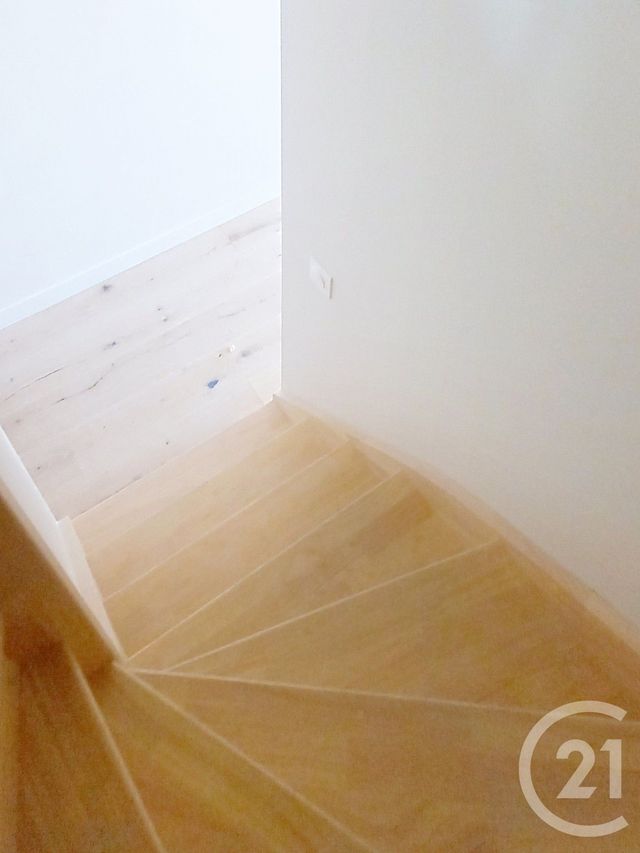 Appartement F2 bis à louer - 3 pièces - 64.52 m2 - AVIGNON - 84 - PROVENCE-ALPES-COTE-D-AZUR - Century 21 Saint Marc Immobilier