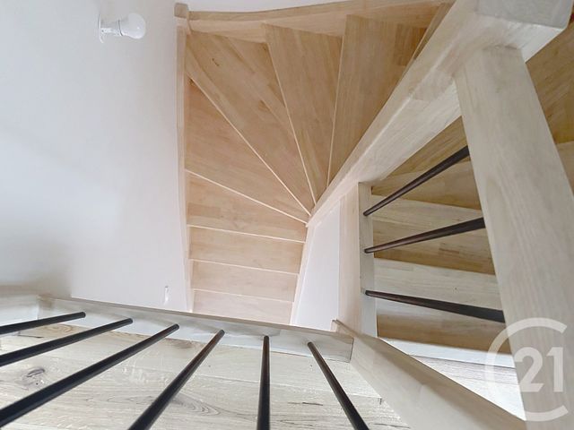 Appartement à louer - 3 pièces - 64.52 m2 - AVIGNON - 84 - PROVENCE-ALPES-COTE-D-AZUR - Century 21 Saint Marc Immobilier