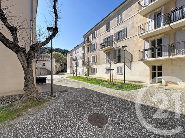 Appartement F3 à vendre - 3 pièces - 70.04 m2 - VILLENEUVE LES AVIGNON - 30 - LANGUEDOC-ROUSSILLON - Century 21 Saint Marc Immobilier
