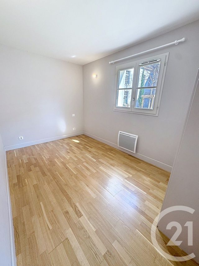 Appartement F3 à vendre - 3 pièces - 70.04 m2 - VILLENEUVE LES AVIGNON - 30 - LANGUEDOC-ROUSSILLON - Century 21 Saint Marc Immobilier