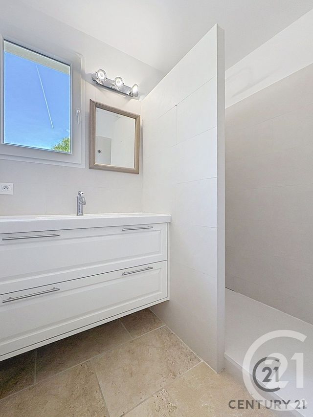 Appartement F2 à louer - 2 pièces - 49.3 m2 - LES ANGLES - 30 - LANGUEDOC-ROUSSILLON - Century 21 Saint Marc Immobilier