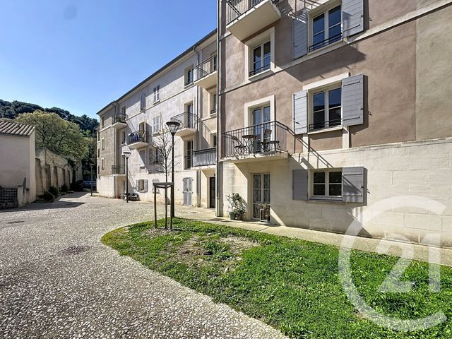 Appartement F2 à vendre - 2 pièces - 48.2 m2 - VILLENEUVE LES AVIGNON - 30 - LANGUEDOC-ROUSSILLON - Century 21 Saint Marc Immobilier