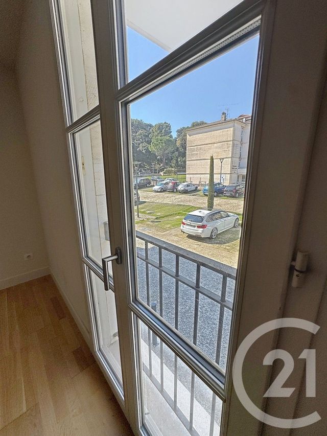 Appartement F2 à vendre - 2 pièces - 48.2 m2 - VILLENEUVE LES AVIGNON - 30 - LANGUEDOC-ROUSSILLON - Century 21 Saint Marc Immobilier