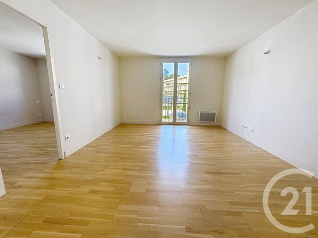 Appartement F2 à vendre - 2 pièces - 48.2 m2 - VILLENEUVE LES AVIGNON - 30 - LANGUEDOC-ROUSSILLON - Century 21 Saint Marc Immobilier
