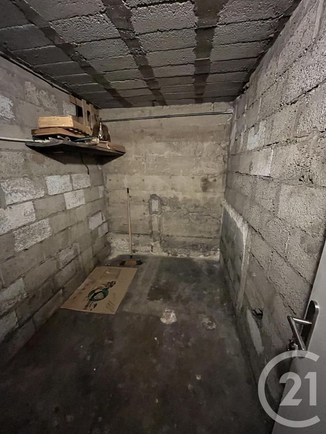 Appartement F3 à louer - 3 pièces - 73.85 m2 - AVIGNON - 84 - PROVENCE-ALPES-COTE-D-AZUR - Century 21 Saint Marc Immobilier